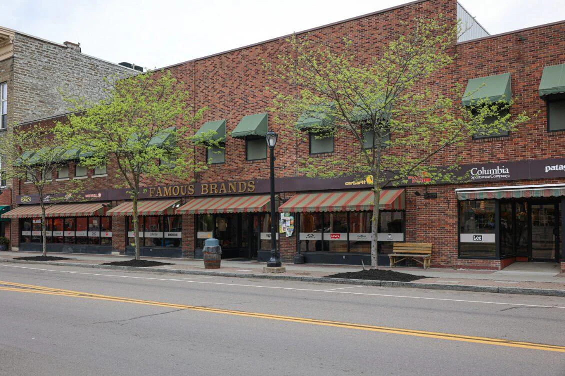Famous Brands Outlet