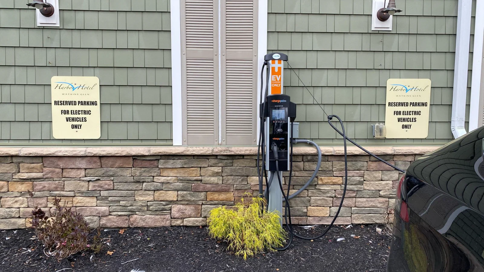 Watkins Glen Harbor Hotel EV Charging