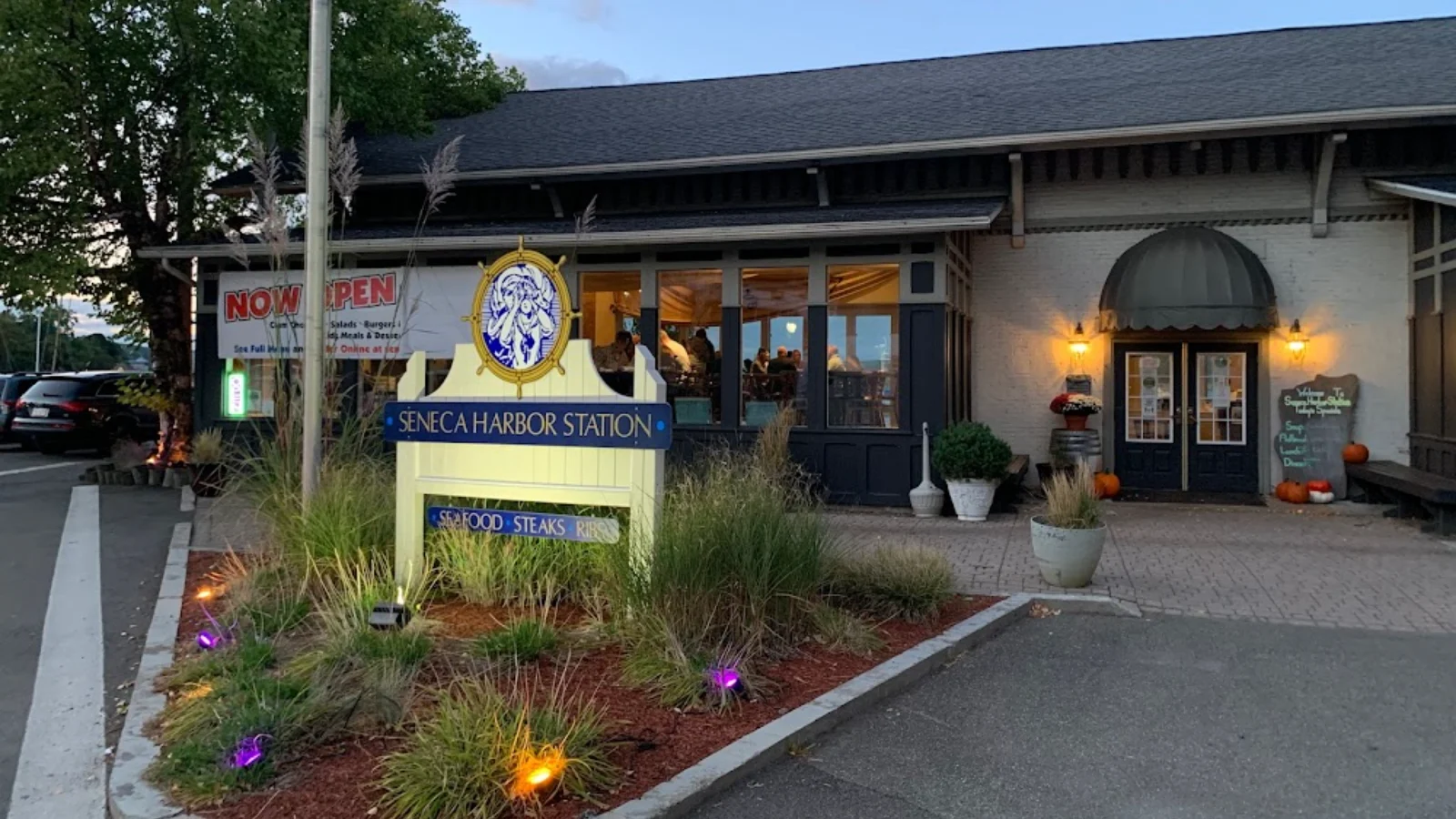 Seneca Harbor Station